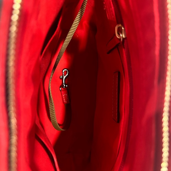 Dooney & Bourke Gorgeous Candy-apple red Bag/ Crossbody/Shimmery Gold Hardware - Picture 6 of 12